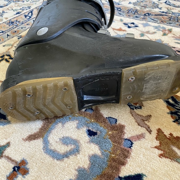 Women’s Solomon Ski Boots size 6/23.5 - Picture 10 of 11